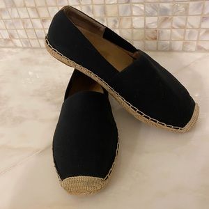 Vionic espadrille shoes( only worn once)